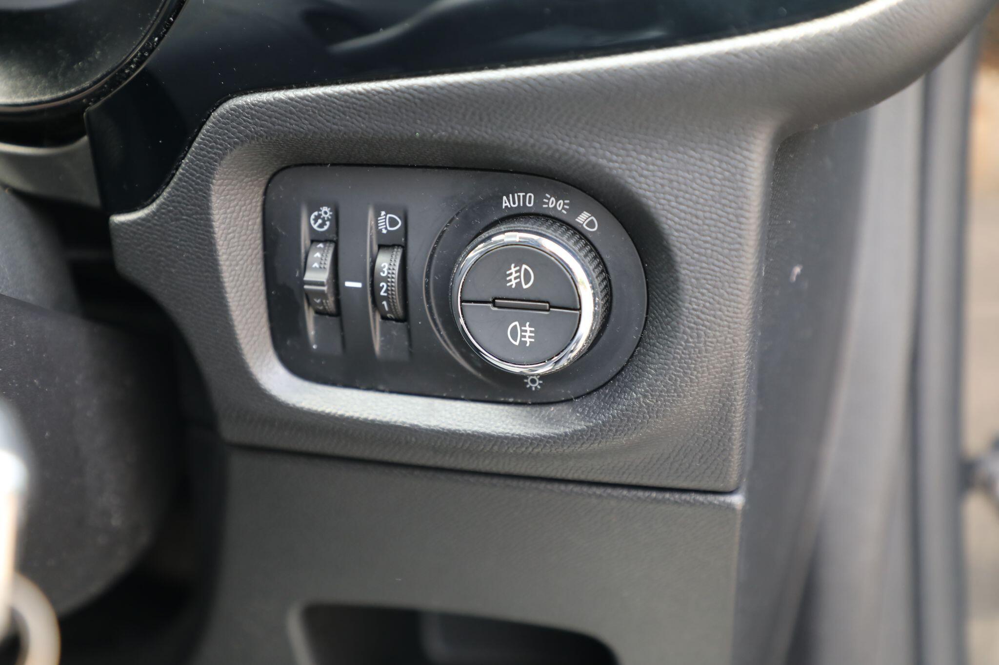 Large vehicle image